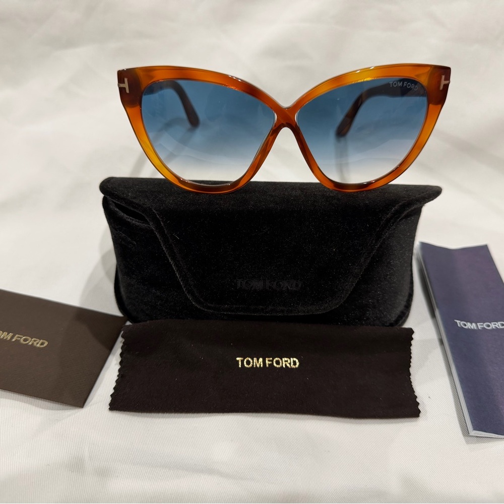 Tom Ford Blonde Havana/Gradient Blue Sunglasses